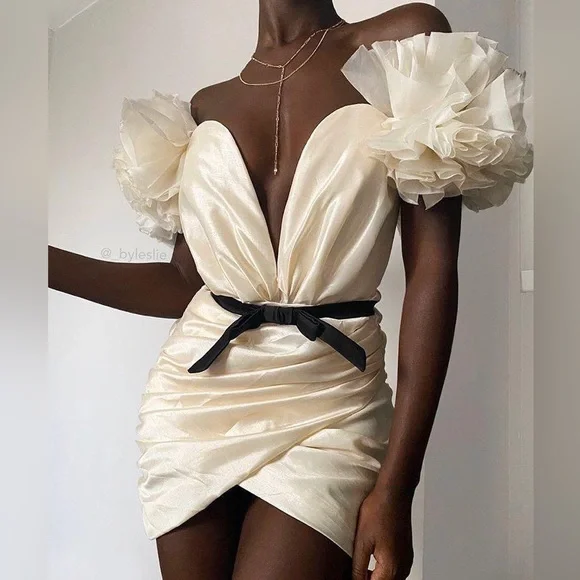 HOUSE OF CB 'Agatha' Ivory Organza Mini Dress NWOT - Picture 3 of 10